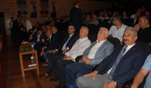 iLÇE KONGRESiNi TAMAMLAYAN CHP iL KONGRESi EYLÜL'DE