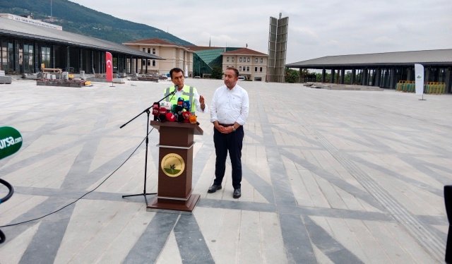 OSMANGAZi BELEDiYE BAŞKANI MUSTÜAFA DÜNDAR VE AK PARTi OSMANGAZi iLÇE BAŞKANI UFUK ÇÖMEZ OSMANGAZi BELEDiYE BAŞKANI MUSTÜAFA DÜNDAR VE AK PARTi OSMANGAZi iLÇE BAŞKANI UFUK ÇÖMEZ