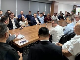MHP iL BAŞKANI MUHAMMED TEKiN VE iL YÖNETiM KURULU TOPLANTISI