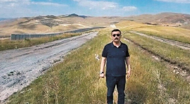 SELÇUK TÜRKOĞLU BAN'DA İRAN SINIRINDA SELÇUK TÜRKOĞLU BAN'DA İRAN SINIRINDA