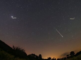 TUNÇ TEZEL OBJEKTiFiNDEN METEOR YAĞMURU