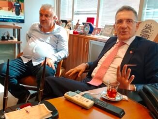 GÜRHAN AKDOĞAN GENÇLERE BIRAKMA SÖZÜ VERDi