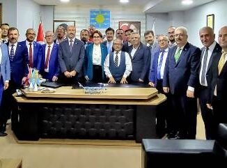 MERAL AKŞENER iYi PARTi BURSA iL BAŞKANLIĞI ZiYARETi VE iLÇE BAŞKANLARI TOPLANTISI