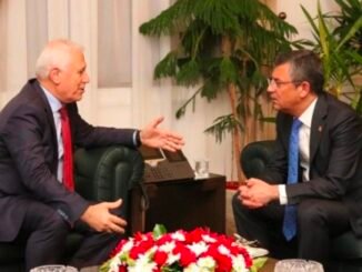 CHP GENEL BAŞKANI ÖZGÜR ÖZEL VE BURSA BÜYÜKŞEHiR ADAYI MUSTAFA BOZBEY BAŞ BAŞA BURSA'YI KONUŞTULAR