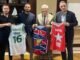 BURSASPOR TOFAŞ FiNALSPOR'DAN GÖKHAN DiNÇER'E PLAKET VE FORMA