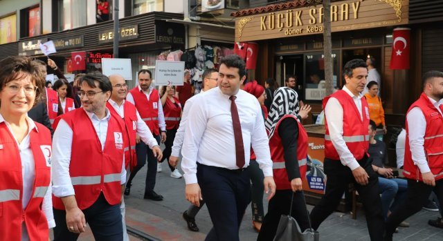 KIZILAY HAFTASI YÜRÜYÜŞÜ KIZILAY HAFTASI YÜRÜYÜŞÜ