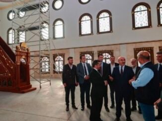 VALi MAHMUT DEMiRTAŞ NiLTiM KEVSER CAMiSi'NDE iNCELEME YAPTI