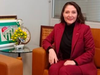 CHP NİLÜFER ADAY ADAYI DİLBER DERELİ