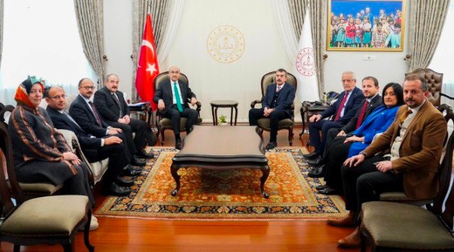 MİLLİ EĞİTİM BAKANI YUSUF TEKİN BURSA VALİSİ MAHMUT DEMİRTAŞ AK PARTİ BURSA MİLLETVEKİLLERİ MİLLİ EĞİTİM BAKANI YUSUF TEKİN BURSA VALİSİ MAHMUT DEMİRTAŞ AK PARTİ BURSA MİLLETVEKİLLERİ