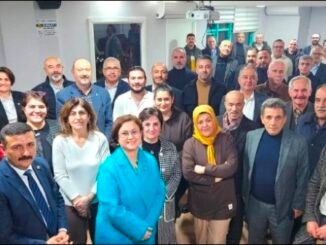 iYi PARTi iL YÖNETiM KURULU TOPLANTISI SONRASI BAHAYA ÇIKTI SELÇUK TÜRKOĞLU HASAN TOKTAŞ