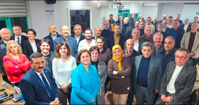 iYi PARTi iL YÖNETiM KURULU TOPLANTISI SONRASI BAHAYA ÇIKTI SELÇUK TÜRKOĞLU HASAN TOKTAŞ iYi PARTi iL YÖNETiM KURULU TOPLANTISI SONRASI BAHAYA ÇIKTI SELÇUK TÜRKOĞLU HASAN TOKTAŞ