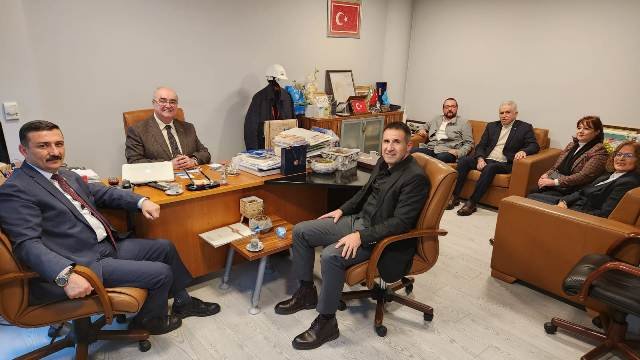 iYi PARTi BÜYÜKŞEHiR ADAYI SELÇUK TÜRKOĞLU iYi PARTi OSMANGAZi ADAYI ORKUN ÖZELLER iYi PARTi OSMANGAZi iLÇE BAŞKANI ŞEMSi KARAARSLAN HASAN CAN LÜTFiYE ARIYÜREK SUNA ÖZKAN