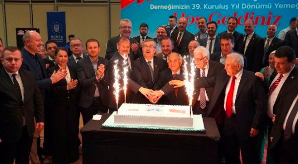 BAL GÖÇ YAŞINDA BAL GÖÇ YAŞINDA