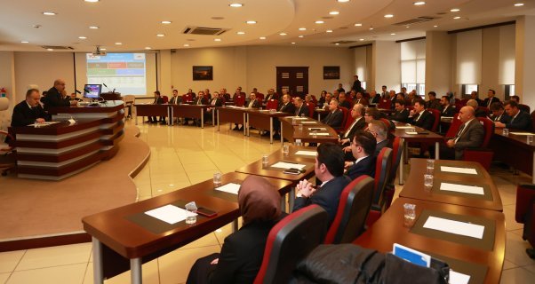 iL KOORDiNASYON KURULU VALi MAHMUT DEMiRTAŞ BAŞKANLIIĞINDA TOPLANDI iL KOORDiNASYON KURULU VALi MAHMUT DEMiRTAŞ BAŞKANLIIĞINDA TOPLANDI