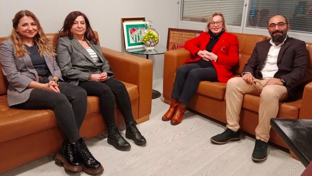 iMO BAŞKANI ÜLKÜ MERCAN KÜÇÜKKAYALAR VE EKiBi ZiYARETTE iMO BAŞKANI ÜLKÜ MERCAN KÜÇÜKKAYALAR VE EKiBi ZiYARETTE
