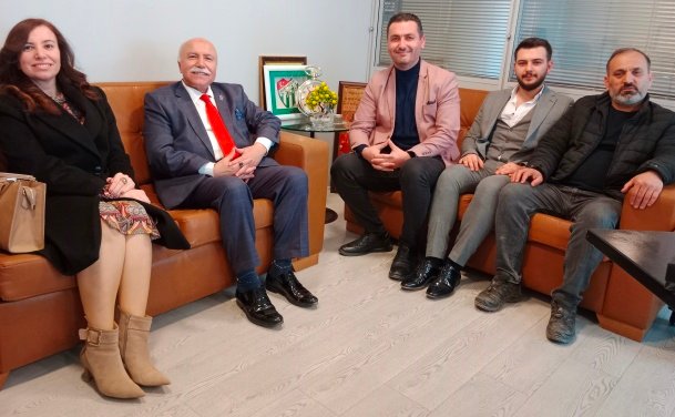 BURSA MARMARA YOZGATLILAR FEDERASYONU AHMET ASLAN METEHAN KÖKLÜ EBRU TEZ ZEKAi AKDOĞAN BARIŞ ÖZER BURSA MARMARA YOZGATLILAR FEDERASYONU AHMET ASLAN METEHAN KÖKLÜ EBRU TEZ ZEKAi AKDOĞAN BARIŞ ÖZER