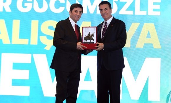 SEMiH VARDARBAŞ’A PLAKET