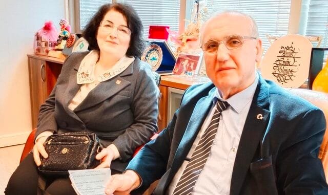 ECZACI EŞLER ADAY DP BÜYÜKŞEHiR ADAYI NAZiF KARA DP NiLÜFER ADAYI HÜLYA KARA ECZACI EŞLER ADAY DP BÜYÜKŞEHiR ADAYI NAZiF KARA DP NiLÜFER ADAYI HÜLYA KARA