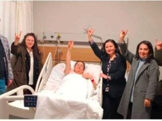 ZAFER NİLÜFER ADAYI IŞIL ESGİN ZAFER MUDANYA İLÇE BAŞKANI HATİCE SENBAŞ ZİYARETİ