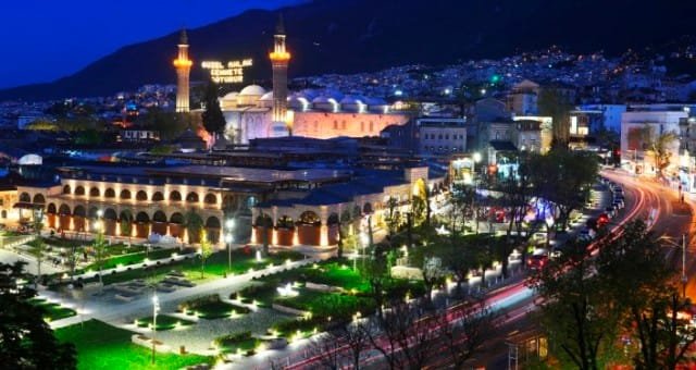 1 FATİH ÖZENBAŞ OBJEKTİFİNDEN ULUCAMİ VE HANLAR BÖLGESİ