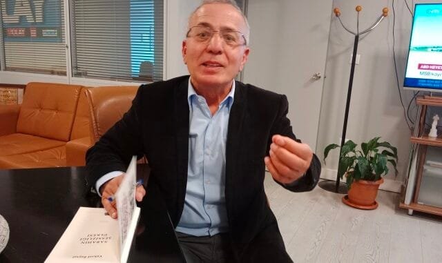 3 YÜKSEL BAYSAL VE SABAHIN SESSİZLİĞİ ÜLKESİ KİTABI