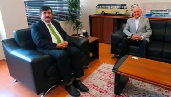 2 BURULAŞ iLK GENEL MÜDÜRÜ FiKRET YILMAZ'DAN SON GENEL MÜDÜR FAHRETTiN BEŞLi'YE ZiYARET