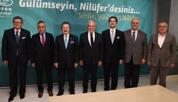 2 NİLÜFER BELEDİYE BAŞKANI ŞADİ ÖZDEMİR CAVİT ÇAĞLAR, TORUNU ALİHAN HATTAT VE OLAY MEDYAYI AĞIRLADI
