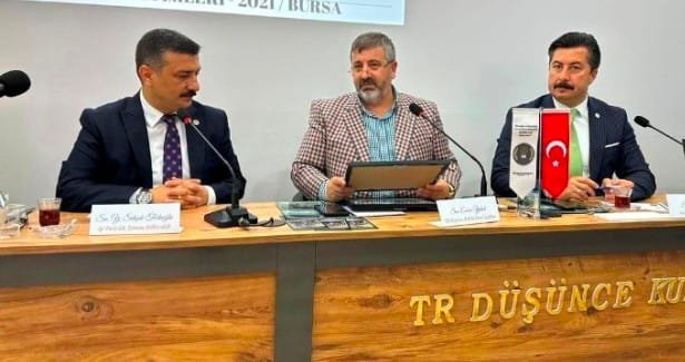 3 iYi PARTi BURSA MiLLETVEKiLi SELÇUK TÜRKOĞLU VE YENiŞEHiR BELEDiYE BAŞKANI ERCAN ÖZEL TR DÜŞÜNCE KULÜBÜ KONUĞU OLDULAR