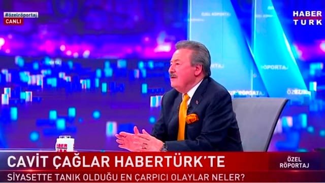 4 BURSASPOR'A DESTEK VEREN CAViT ÇAĞLAR FUTBOL FEDERASYONUNUN iSTiFASINI iSTEDOi