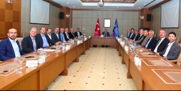 4 BÜYÜKŞEHİR BELEDİYE BAŞKANI MUSTAFA BOZBEY VE İLÇE BELEDİYE BAŞKANLARI TOPANTISI