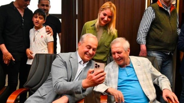 4 MUSTAFAKEMALPAŞA BELEDİYE BAŞKANI ŞÜKRÜ ERDEM DOSTU AZİZ YILDIRIM'I AĞIRLADI