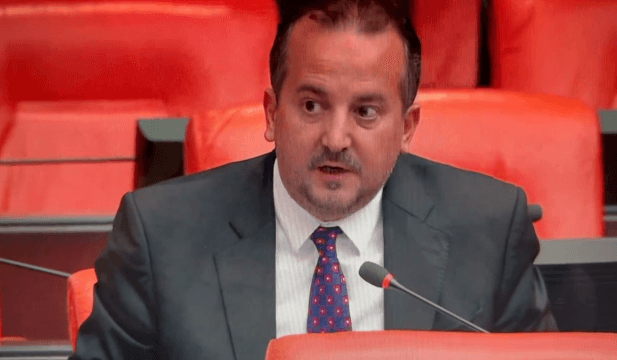 6 AK PARTi BURSA MiLLETVEKiLi REFiK ÖZEN TBMM'DE iSMAiL KANDEMiR'i ANDI, AYASOFYA iBADETE AÇILMASI