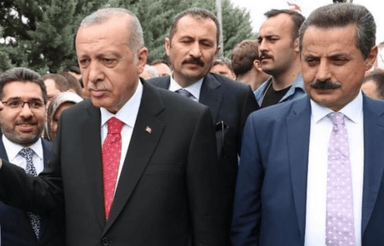 3 CUMHURBAŞKANI RECEP TAYYiP ERDOĞAN VE FARUK ÇELiK