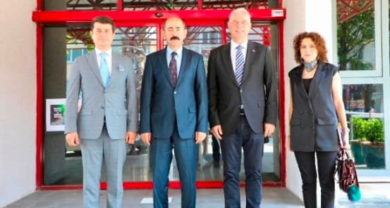 3 MUDANYA BELEDİYE BAŞKANI DENİZ DALGIÇ YARDIMCILARIYLA KÜLTÜR VARLIKLARI KORUMA KURULU’NU ZİYARET ETTİ