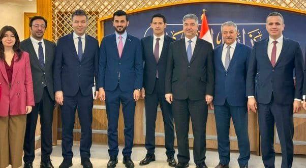 4 PROF. DR. FERHAT PiRiNÇÇi BAĞDAŞ GÖRÜŞMELERi