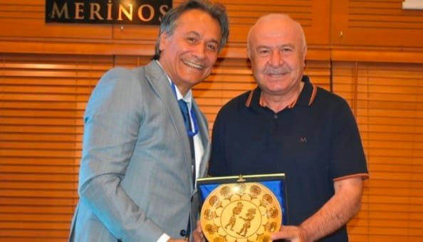 2 BURSA KENT KONSEYi BAŞKANI SEÇiLEN PROF. DR. ERTUĞRUL AKSOY VE ESKi BAŞKAN ŞEVKET ORHAN