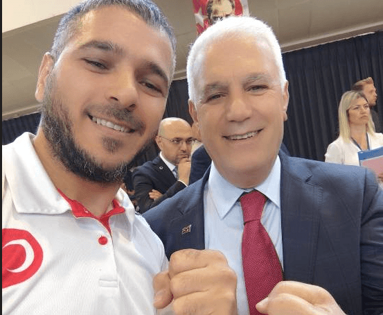 4 BÜYÜKŞEHiR BELEDiYE BAŞKANI MUSTAFA BOZBEY VE KiCK BOKS DÜNYA ŞAMPiYONU HÜSNÜ SARI 4 BÜYÜKŞEHiR BELEDiYE BAŞKANI MUSTAFA BOZBEY VE KiCK BOKS DÜNYA ŞAMPiYONU HÜSNÜ SARI