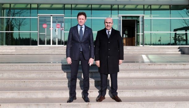 5 VALi MAHMUT DEMiRTAŞ VE SEZGiN KÜÇÜKBEKiR