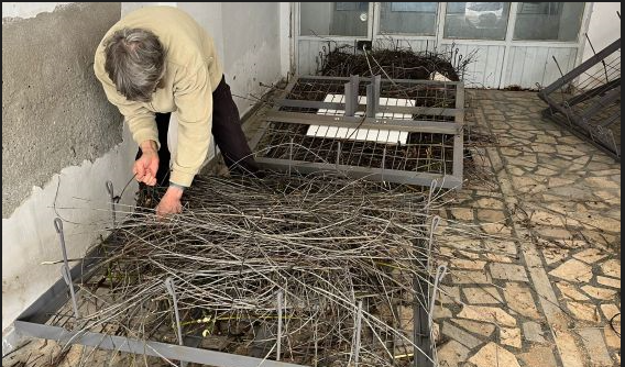 5 FADILLI'DAKİ TEHLİKELİ LEYLEK YUVALARI ÇELİK PLATFORMLARLA DEĞİŞTİRİLDİ, PROF. DR. İSMET ARICI