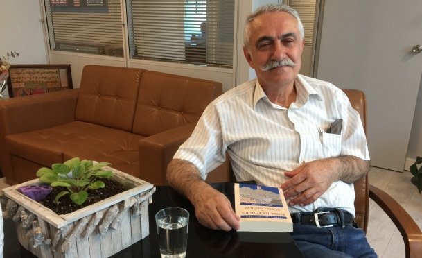 6 EKREM HAYRİ PEKER
