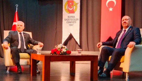 5 BGC BAŞKANLARLA YÜZ YÜZE PROGRAMININ iLK KONUĞU OLAN MUSTAFA BOZBEY, BGC BAŞKANI NURi KOLAYLI MODERATÖRLÜĞÜNDE SORULARI CEVAPLADI