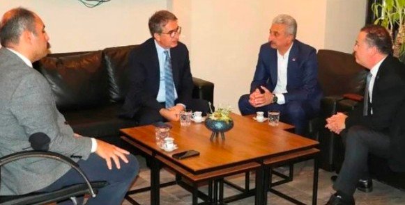 6 CHP GÖLGE MALİYE BAKANI PROF. DR. YALÇIN KARATEPE CHP İL BAŞKANLIĞINI ZİYARET ETTİ