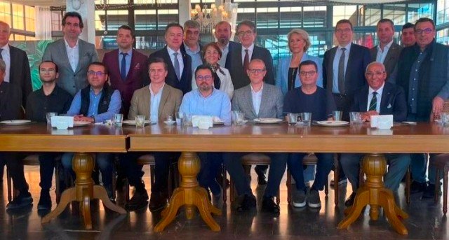 5 CHP GÖLGE BAKANI PROF. DR. YALÇIN KARATEPE BURSALI iŞ iNSANLARIYLA GÖRÜŞTÜ