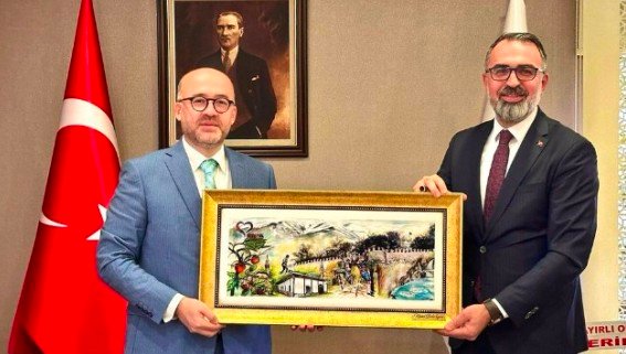 1 KESTEL BELEDiYE BAŞKANI FERHAT EROL, HAVA KiRLiLiĞi ÇEVRE ŞEHiRCiLiK iKLiM DEĞiŞiKLiĞi iL MÜDÜRÜ HAYRETTiN ELDEMiR'LE GÖRÜŞTÜ