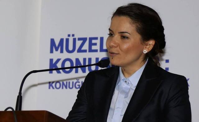 4 AYŞE HACIOĞLU