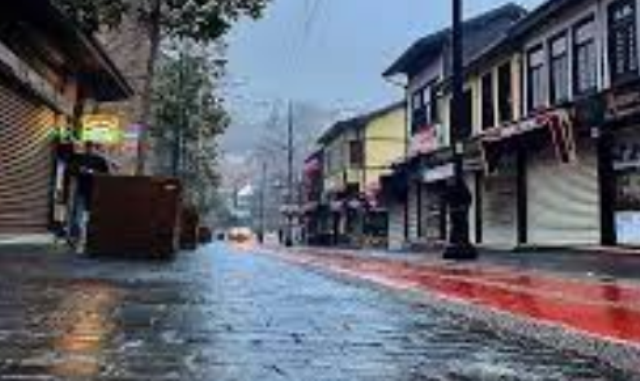 4 CUMHURiYET CADDESi ESNAFI KÖPEK PiSLiĞi SORUNU