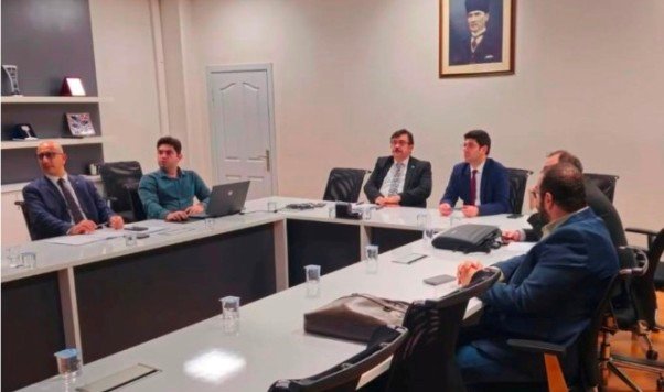 5 BURSA'NIN TRAFiK VE ULAŞIMI iÇiN iPA GENEL MÜDÜRÜ OKTAY KARGÜL, BURULAŞ GENEL MÜDÜRÜ FAHRETTiN BEŞLi ÇALIŞMASI