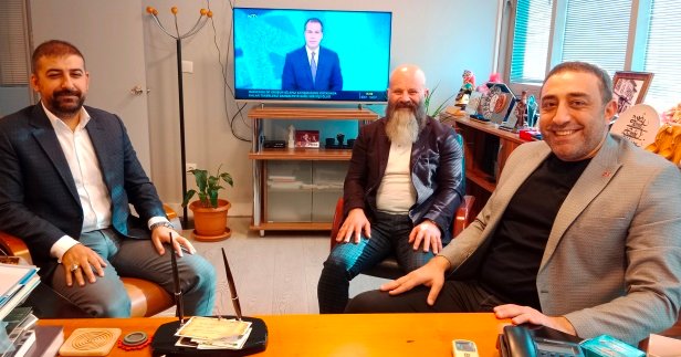 1 MHP NiLÜFER iLÇE BAŞKANI LEVENT KARAKOÇ, BAŞKAN YARDIMCISI SEDAT ERDEM, BELEDiYE MECLiSi GRUP SÖZCÜSÜ ÖZGÜR TOP