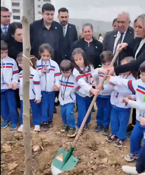 4 NiLÜFER BELEDiYE BAŞKANI ŞADi ÖZDEMiR, ORMAN HAFTASI FiDAN DiKiMi 4 NiLÜFER BELEDiYE BAŞKANI ŞADi ÖZDEMiR, ORMAN HAFTASI FiDAN DiKiMi