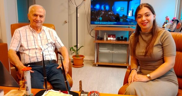 1 CHP PARTi MECLiSi ÜYESi CANAN TAŞER VE GEÇMiŞ DÖNEM iL BAŞKANI ŞAHiN GENÇAL